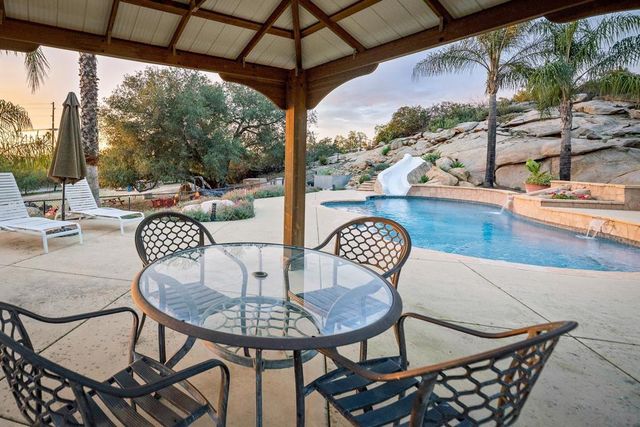 30073 Alta Mira Ln, Valley Center, CA 92082