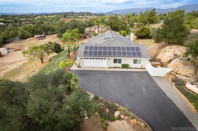 30073 Alta Mira Ln, Valley Center, CA 92082
