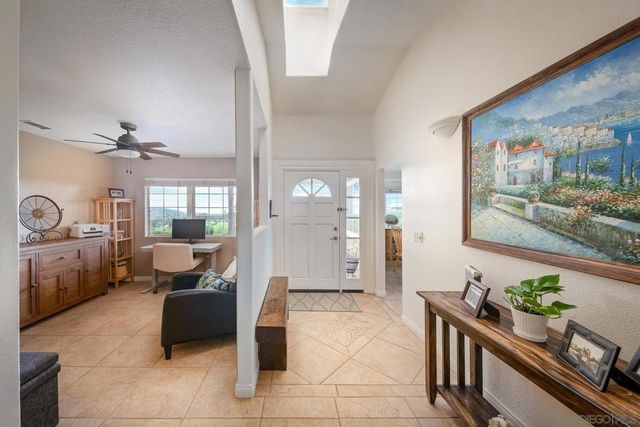 30073 Alta Mira Ln, Valley Center, CA 92082