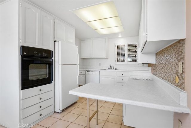 881 Via Mendoza D, Laguna Woods, CA 92637