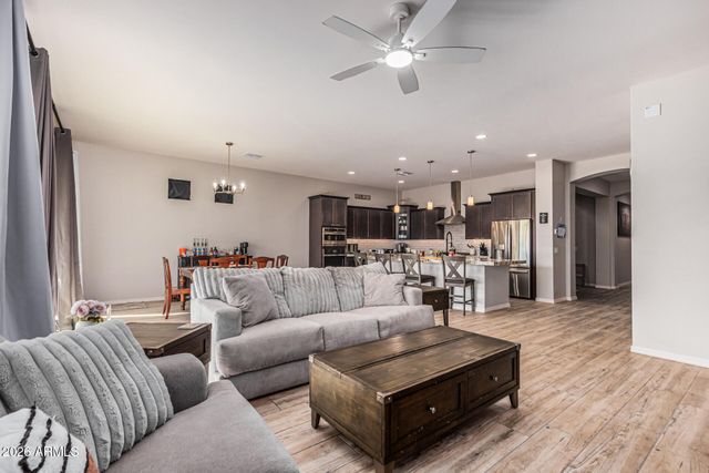 16007 W MONTANA DE ORO Drive, Surprise, AZ 85387