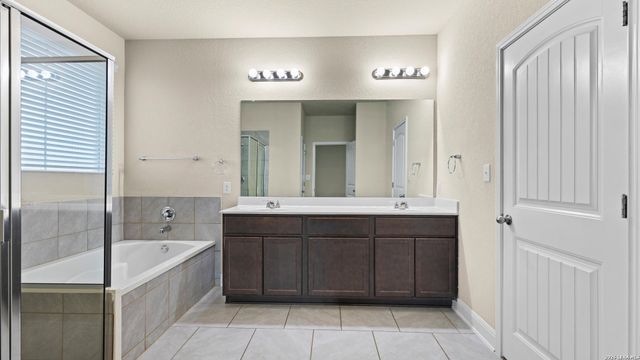 137 White Rock, Cibolo, TX 78108