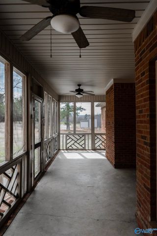 89 Lyle Circle, Somerville, AL 35670