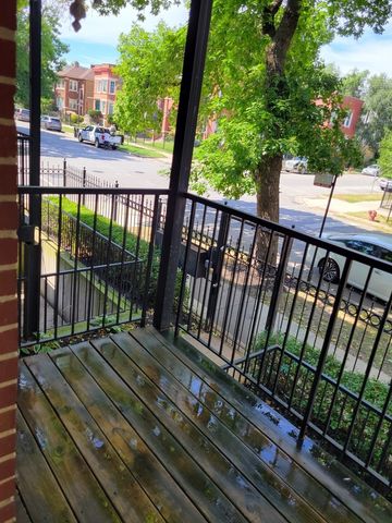 2651 E 74th Street 101, Chicago, IL 60649