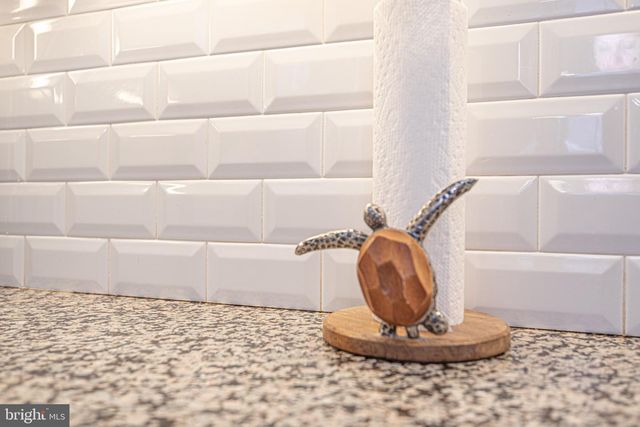 33186 OGRE DR, Ocean View, DE 19970