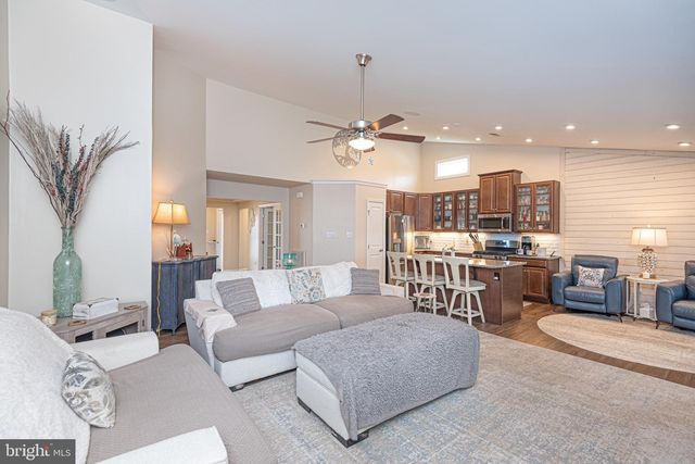 33186 OGRE DR, Ocean View, DE 19970