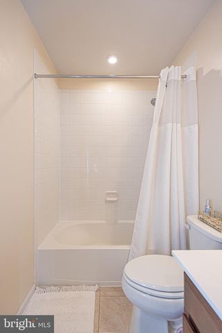 33186 OGRE DR, Ocean View, DE 19970