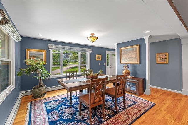 93 High St, Chelmsford, MA 01824