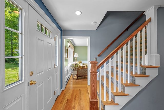 93 High St, Chelmsford, MA 01824
