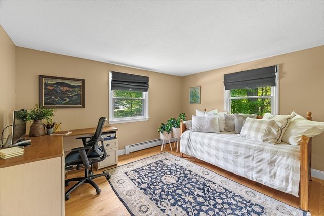 93 High St, Chelmsford, MA 01824