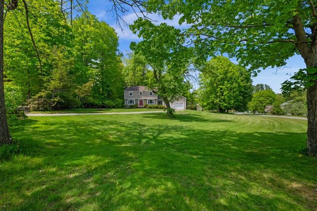 93 High St, Chelmsford, MA 01824
