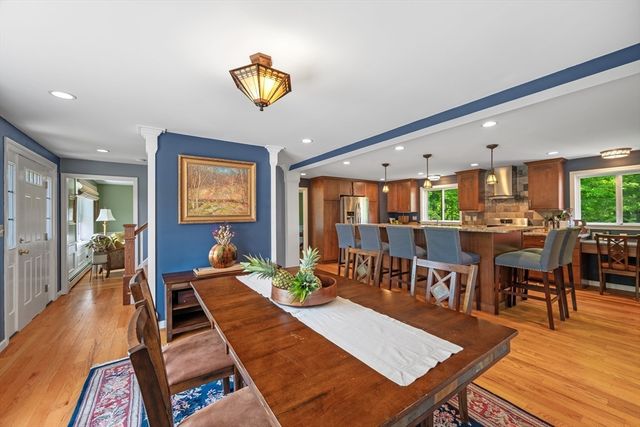 93 High St, Chelmsford, MA 01824