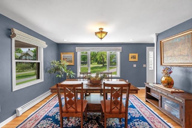 93 High St, Chelmsford, MA 01824