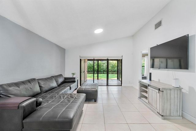 4148 Palm Forest Drive S, Delray Beach, FL 33445