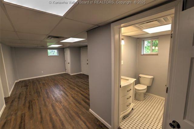 946 S Walnut Street, St Albans, WV 25177