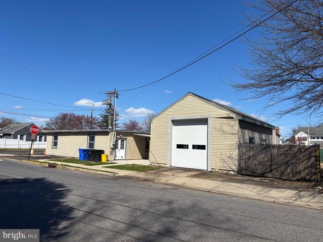 2801 BURLINGTON AVE, Delanco, NJ 08075