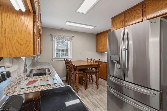 1200 Country Club RD, Newport News, VA 23606