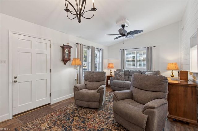 1200 Country Club RD, Newport News, VA 23606