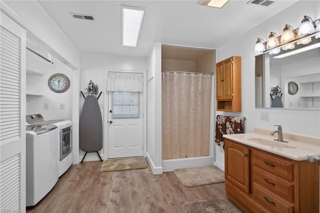 1200 Country Club RD, Newport News, VA 23606