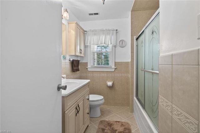 1200 Country Club RD, Newport News, VA 23606