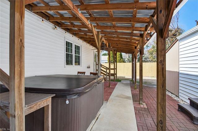 1200 Country Club RD, Newport News, VA 23606