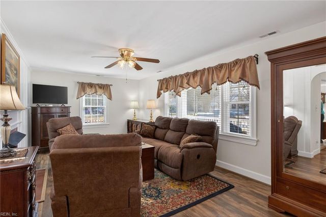 1200 Country Club RD, Newport News, VA 23606