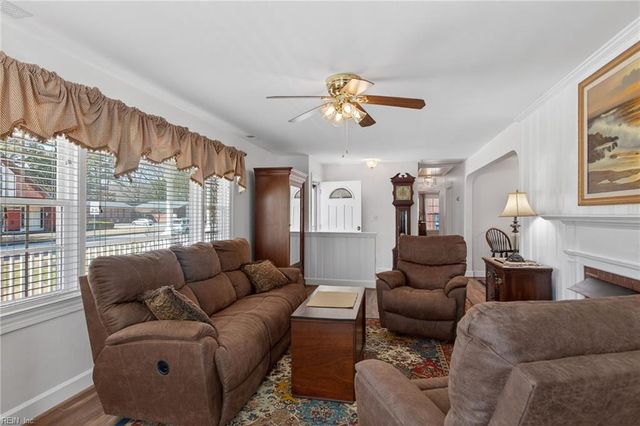 1200 Country Club RD, Newport News, VA 23606