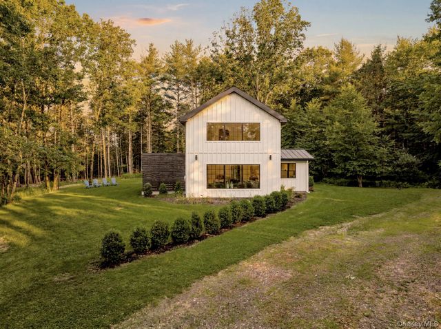 640 Acorn Hill Road, Olivebridge, NY 12461