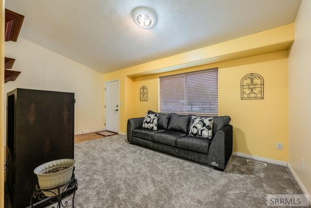 4020 Gateway Circle, Ammon, ID 83406