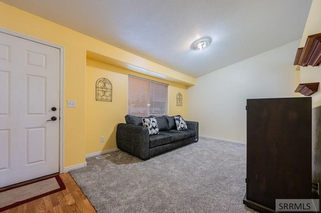 4020 Gateway Circle, Ammon, ID 83406