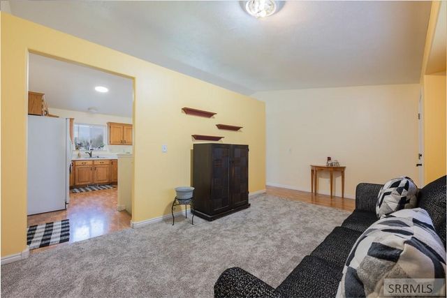4020 Gateway Circle, Ammon, ID 83406