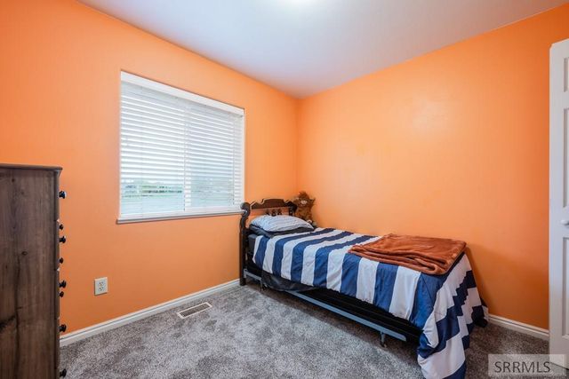 4020 Gateway Circle, Ammon, ID 83406