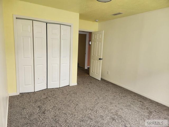 4020 Gateway Circle, Ammon, ID 83406