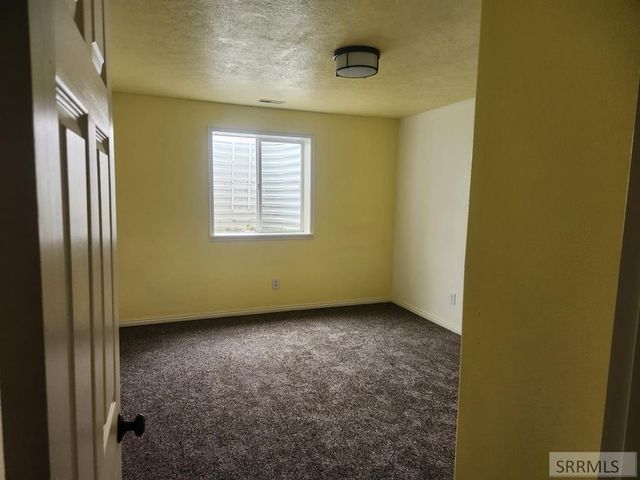 4020 Gateway Circle, Ammon, ID 83406