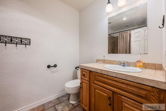 4020 Gateway Circle, Ammon, ID 83406