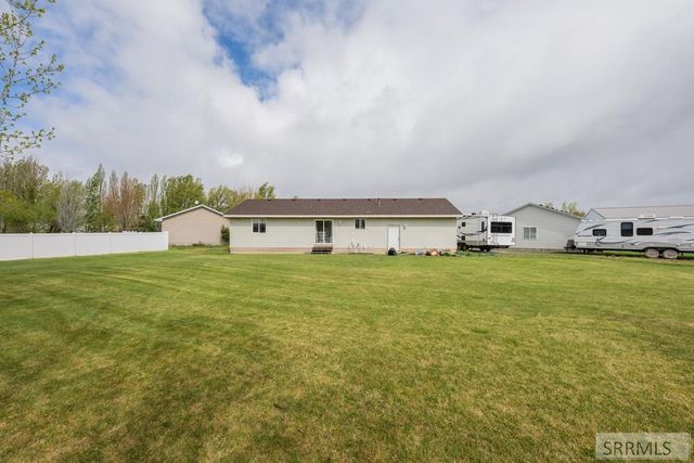 4020 Gateway Circle, Ammon, ID 83406