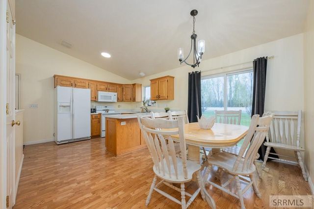 4020 Gateway Circle, Ammon, ID 83406
