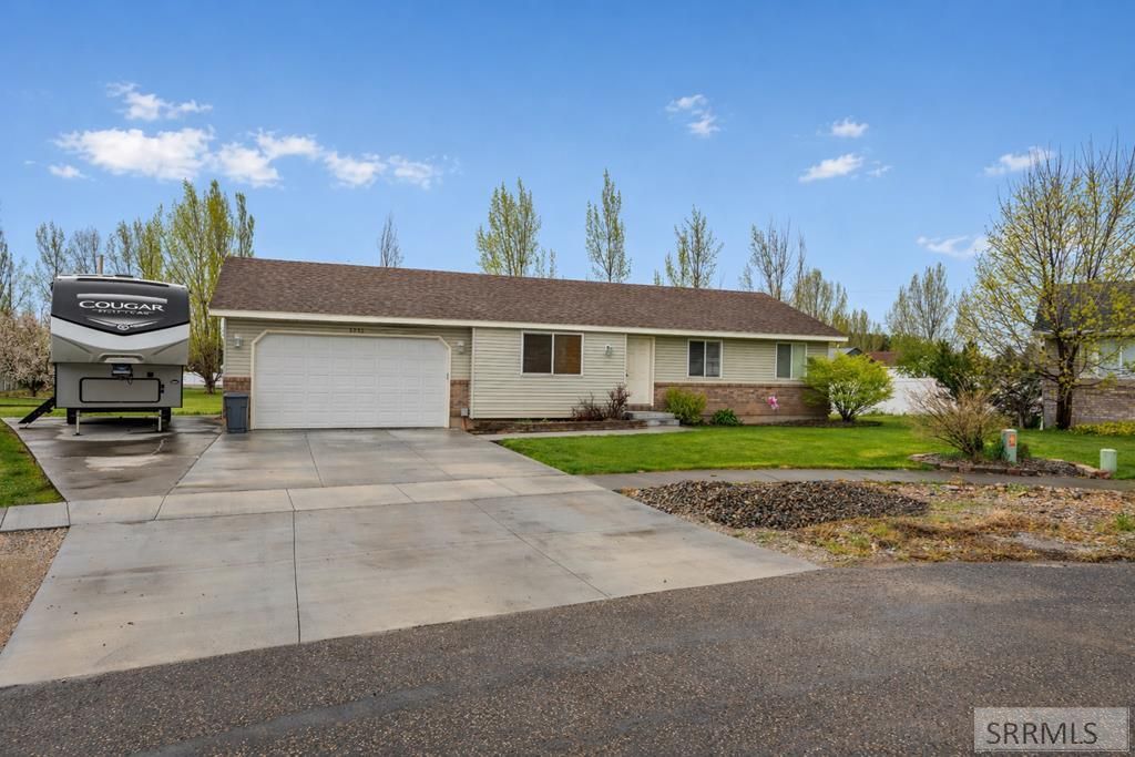 4020 Gateway Circle, Ammon, ID 83406