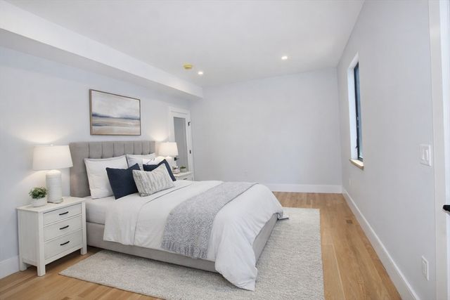 316 School St 1, Waltham, MA 02451