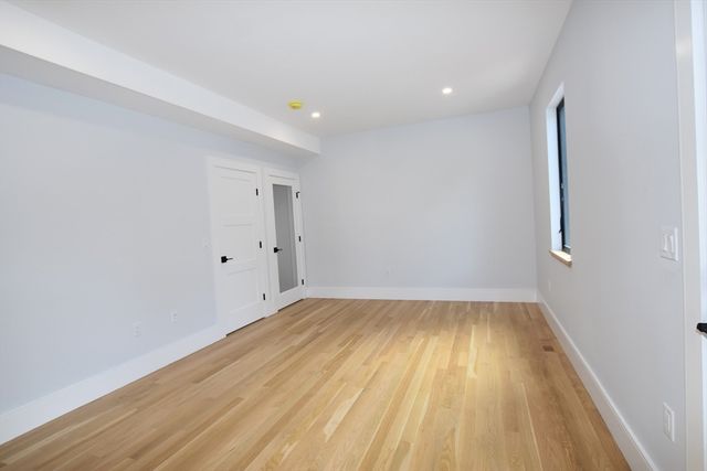 316 School St 1, Waltham, MA 02451