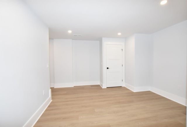 316 School St 1, Waltham, MA 02451