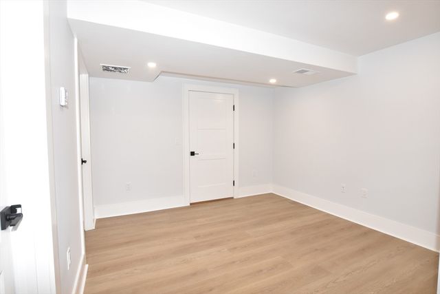 316 School St 1, Waltham, MA 02451