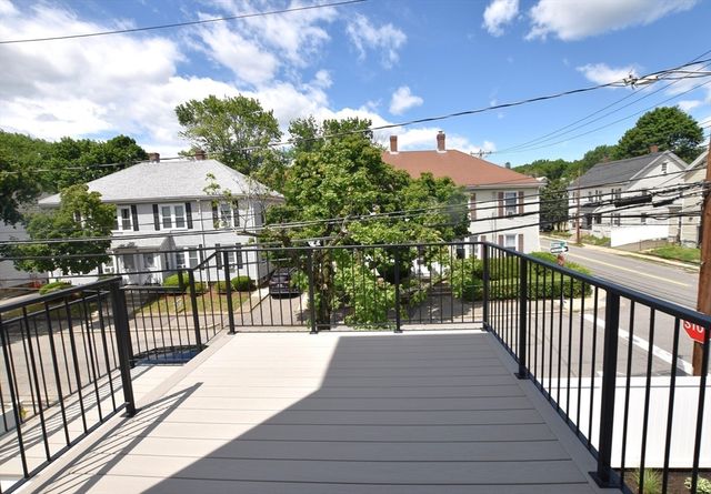 316 School St 1, Waltham, MA 02451