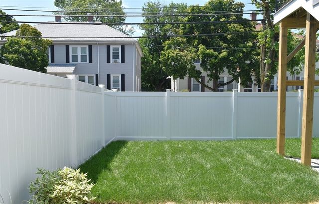 316 School St 1, Waltham, MA 02451