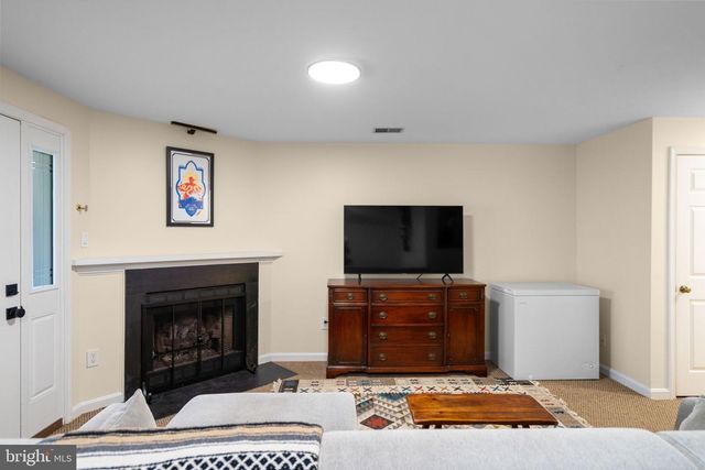 9012 DAUM CT, Springfield, VA 22153