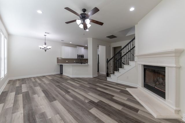 2645 Villa Di Lago 4, Grand Prairie, TX 75054