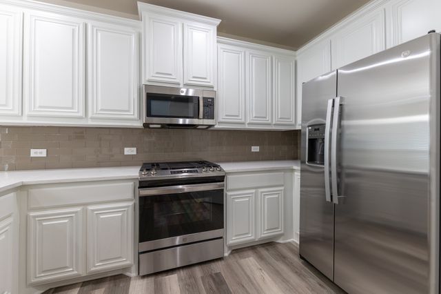 2645 Villa Di Lago 4, Grand Prairie, TX 75054