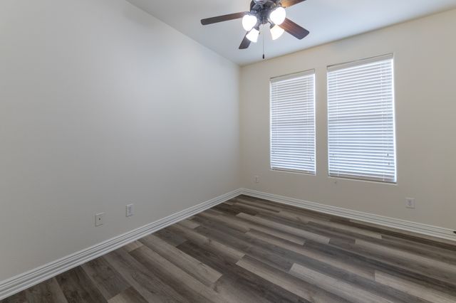 2645 Villa Di Lago 4, Grand Prairie, TX 75054