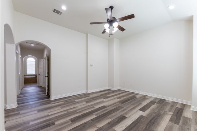 2645 Villa Di Lago 4, Grand Prairie, TX 75054