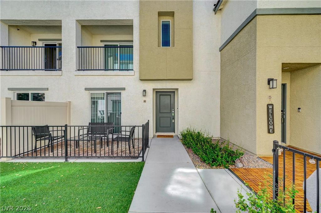 12328 Golden Wreath Road 4, Las Vegas, NV 89183 — exterior